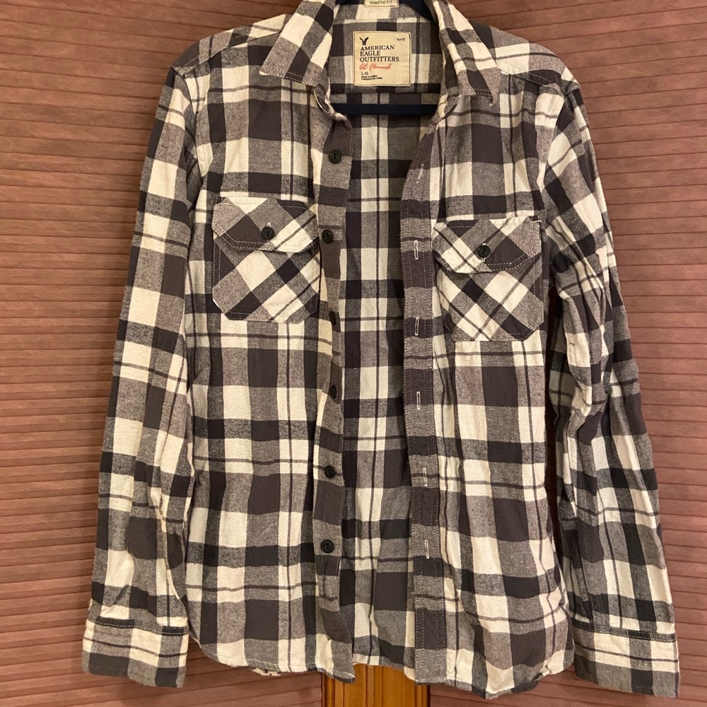 American Eagle Flannel- Athletic Fit